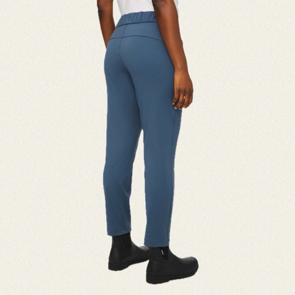 Lululemon On the Fly 7/8 Pant - Picture 3 of 9